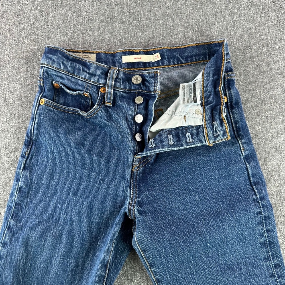 Levi's Jeans Women 24 Wedgie Blue High Rise Tapered Button Fly EXCELLENT